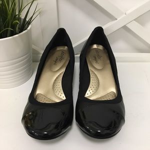 Black wedge comfort heels